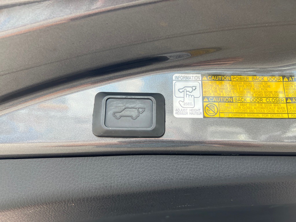 2013 Toyota Rav4 Image 12