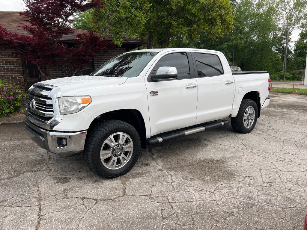 2016 Toyota Tundra Image 1