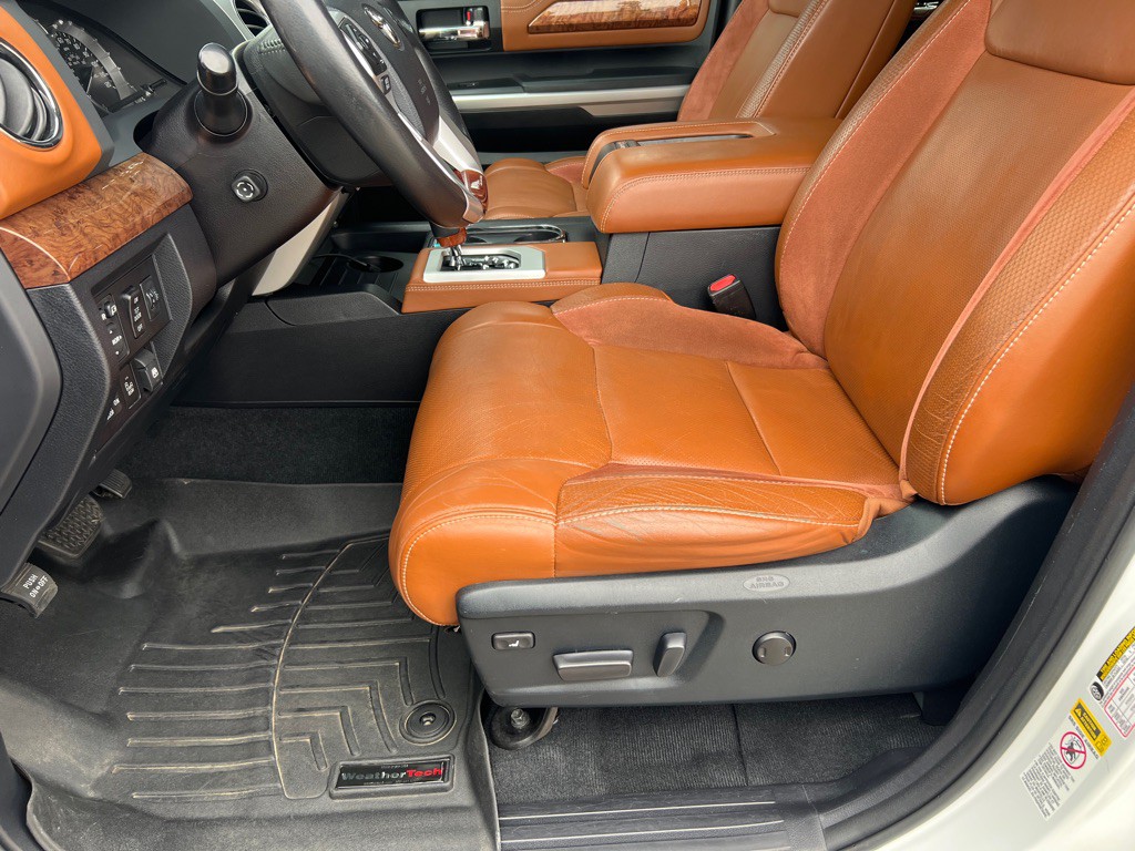 2016 Toyota Tundra Image 8