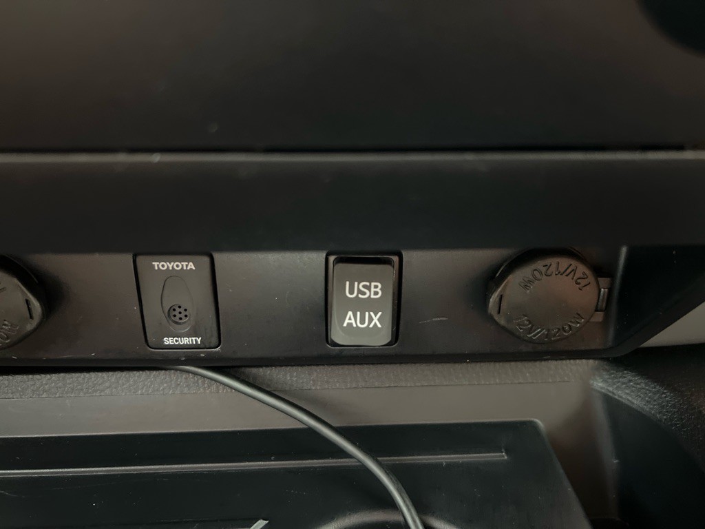 2016 Toyota Tundra Image 15