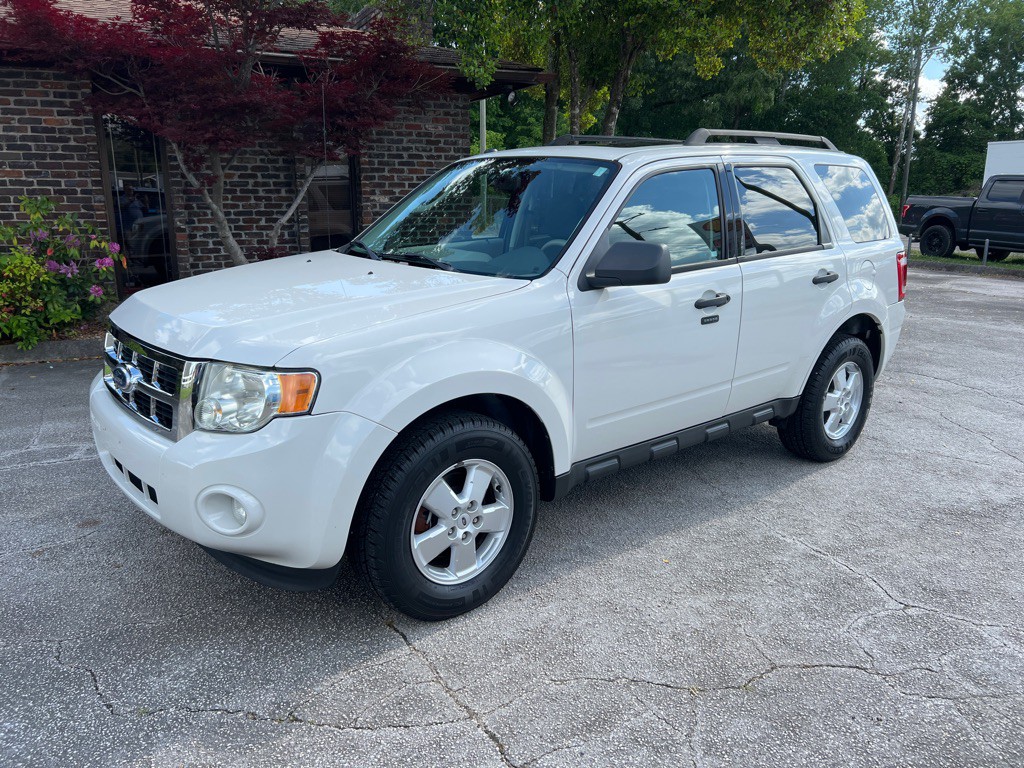 2010 Ford Escape Image 1