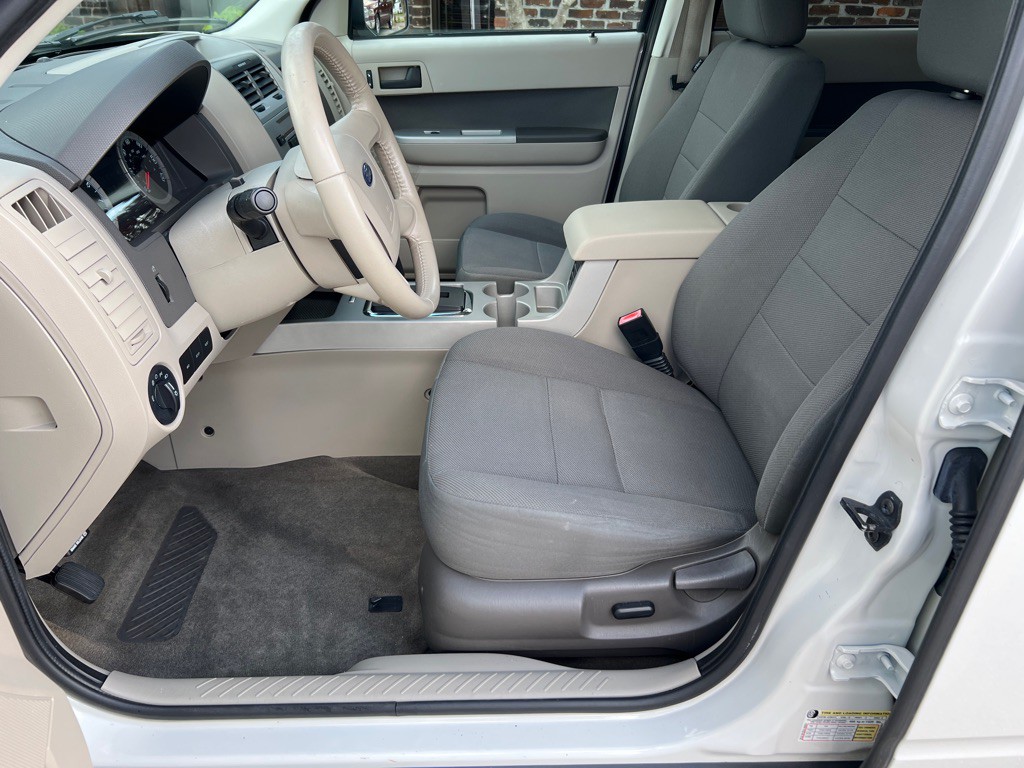 2010 Ford Escape Image 7