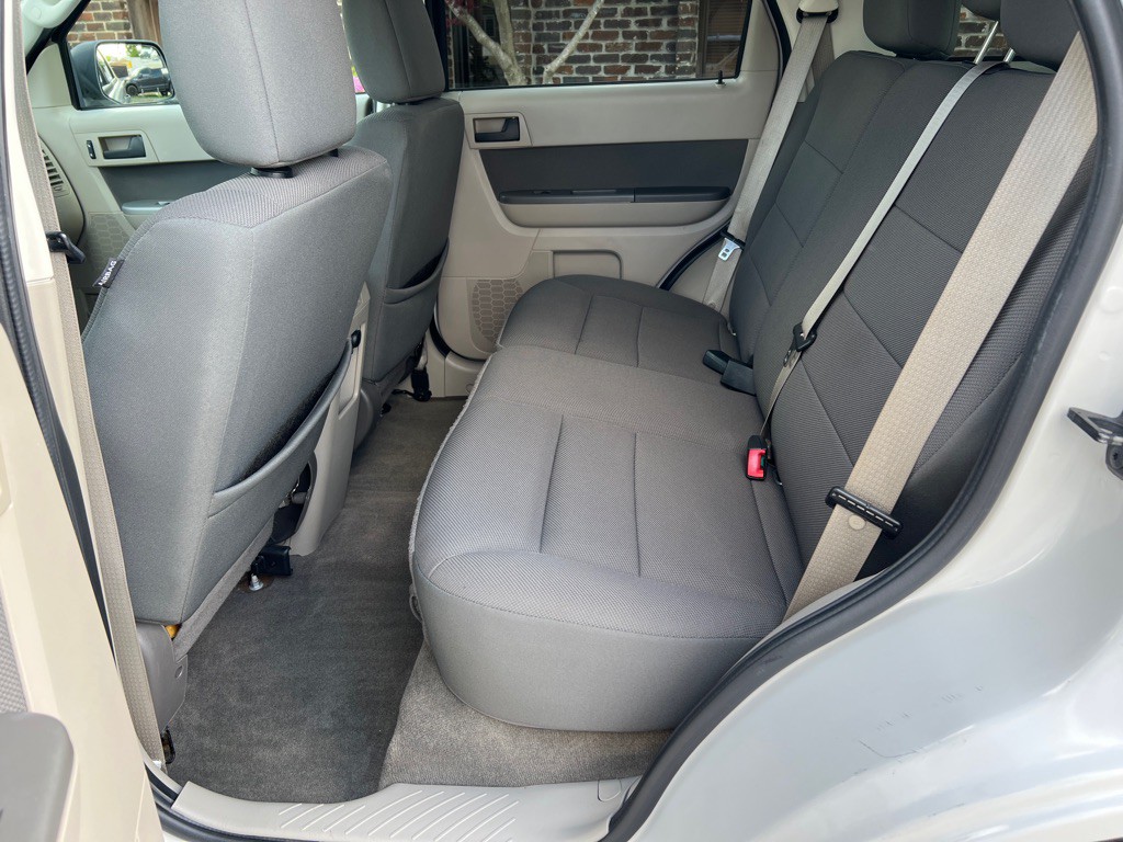 2010 Ford Escape Image 8