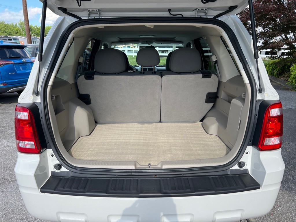2010 Ford Escape Image 9