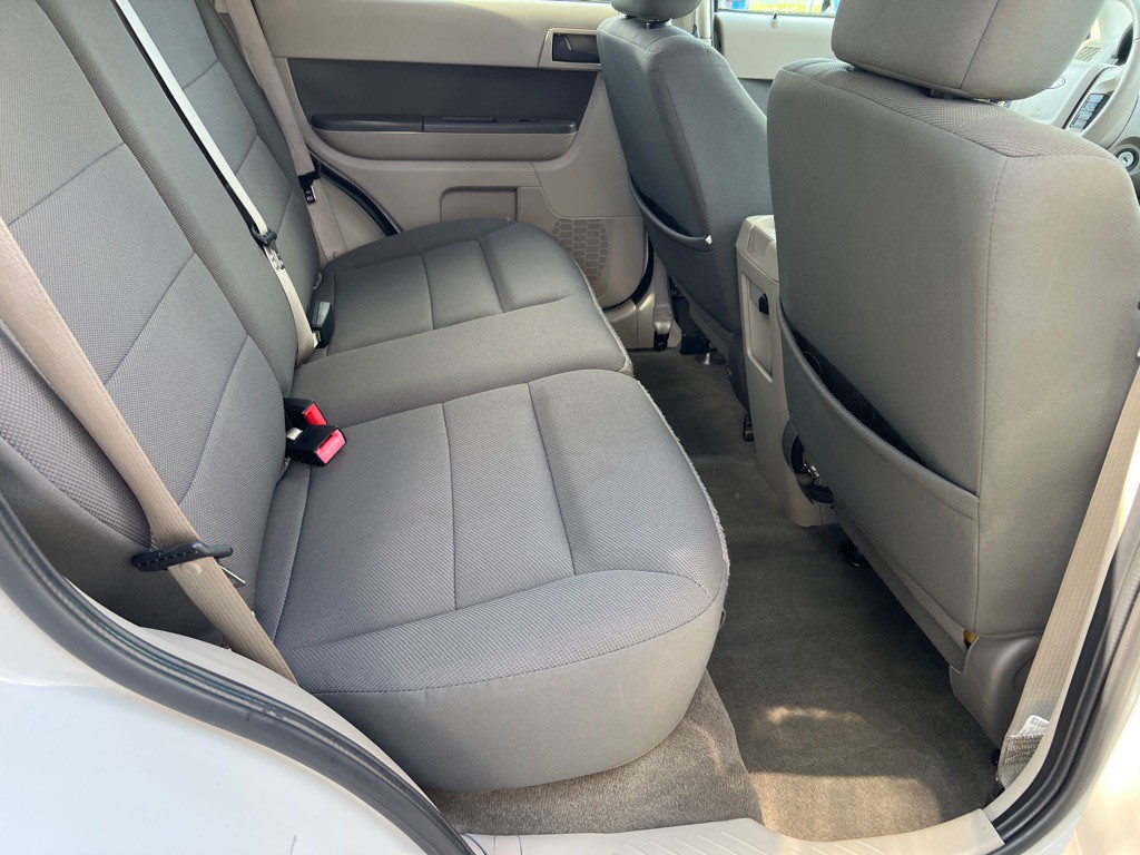 2010 Ford Escape Image 10