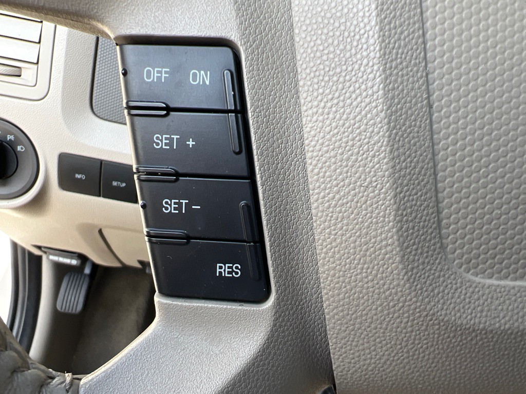 2010 Ford Escape Image 15