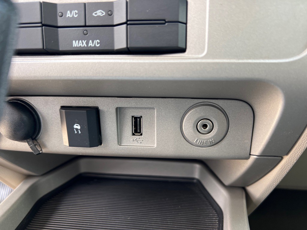 2010 Ford Escape Image 16