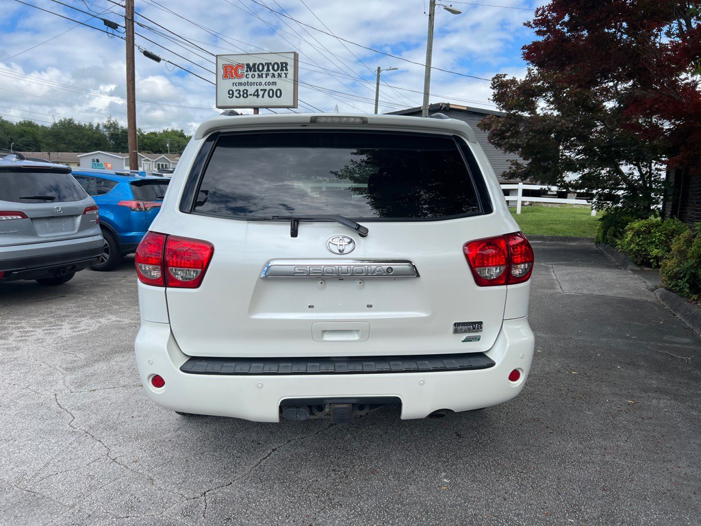 2014 Toyota Sequoia Image 4