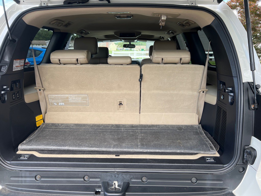 2014 Toyota Sequoia Image 13
