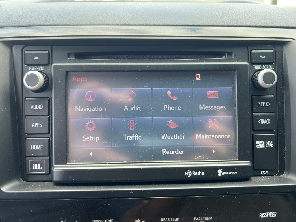 2014 Toyota Sequoia Image 29