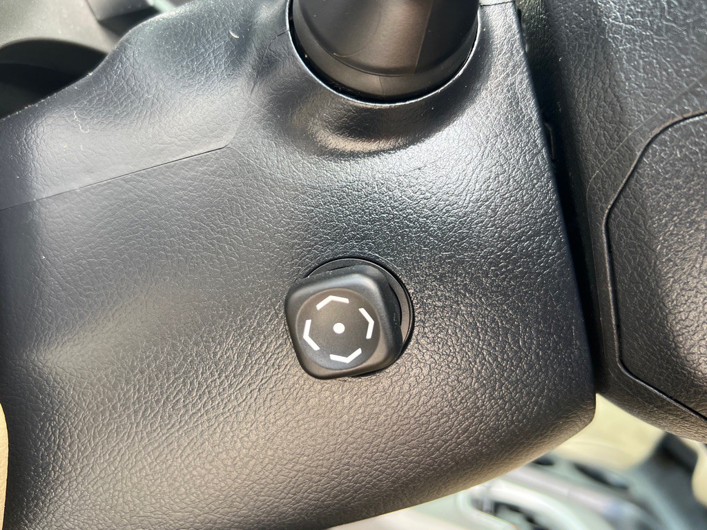 2014 Toyota Sequoia Image 35