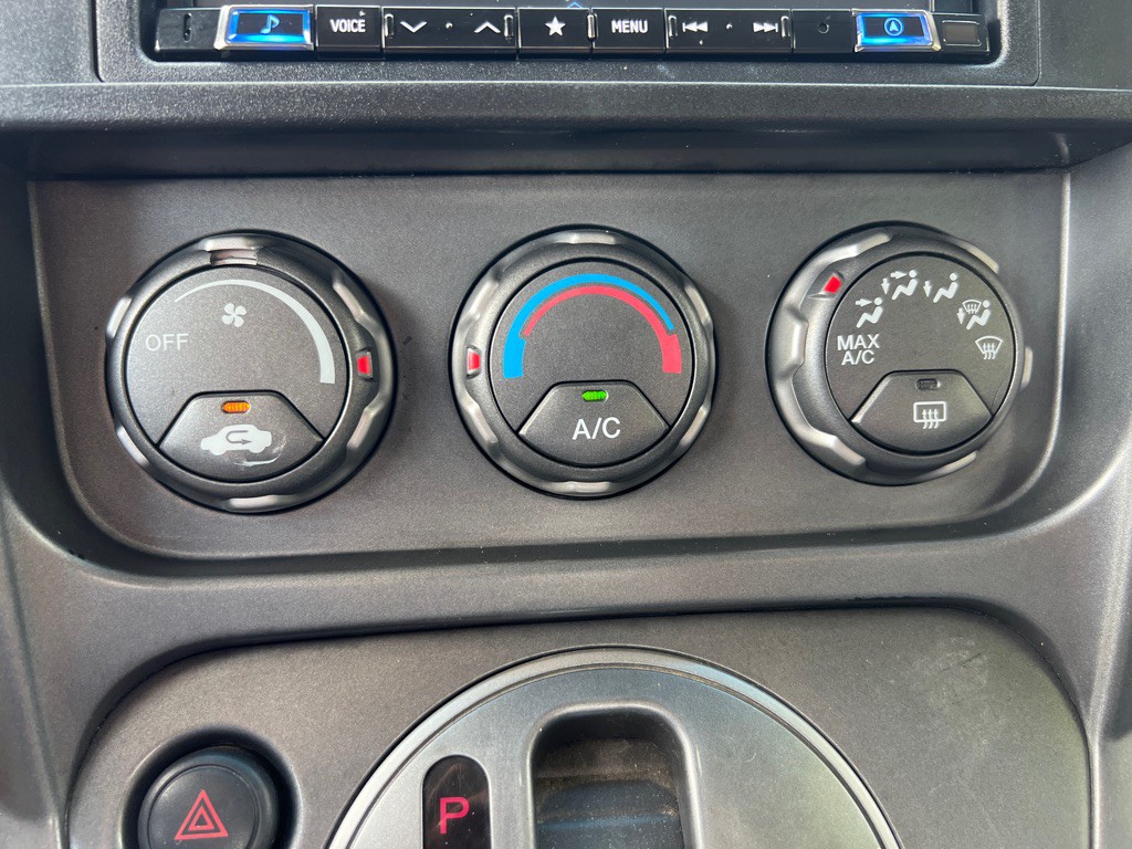 2004 Honda Element Image 15