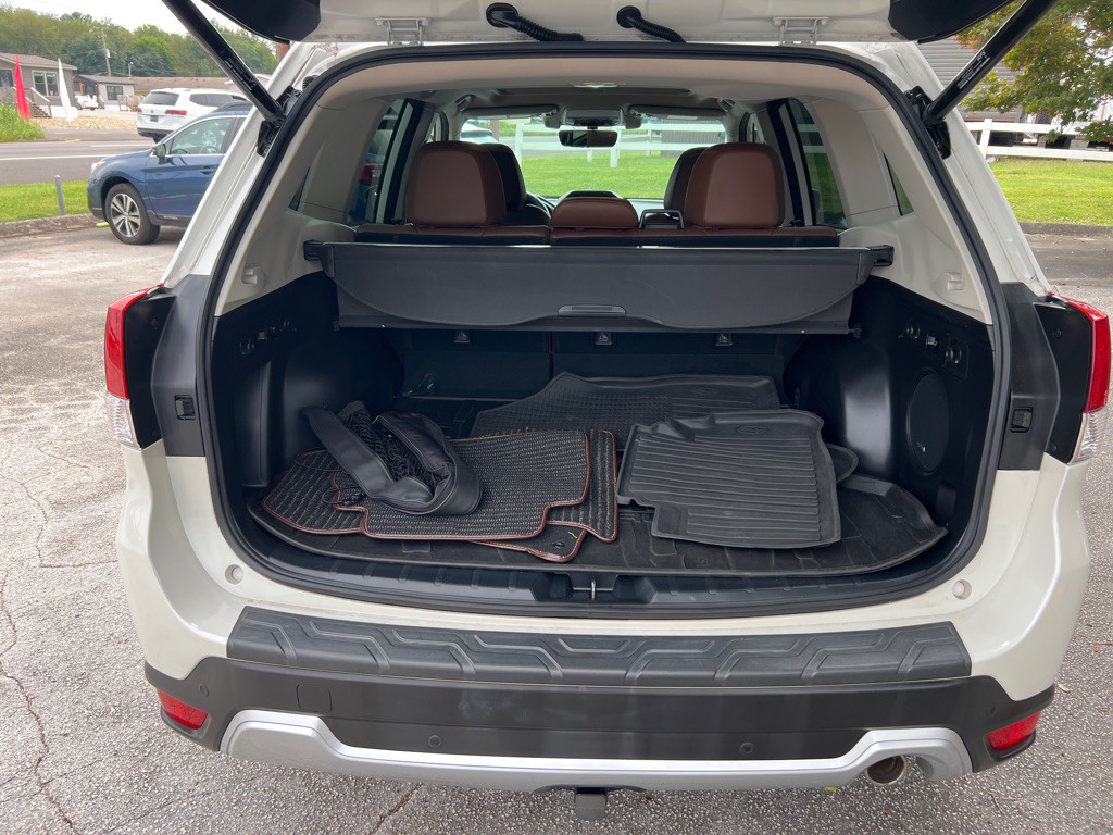 2020 Subaru Forester Image 11