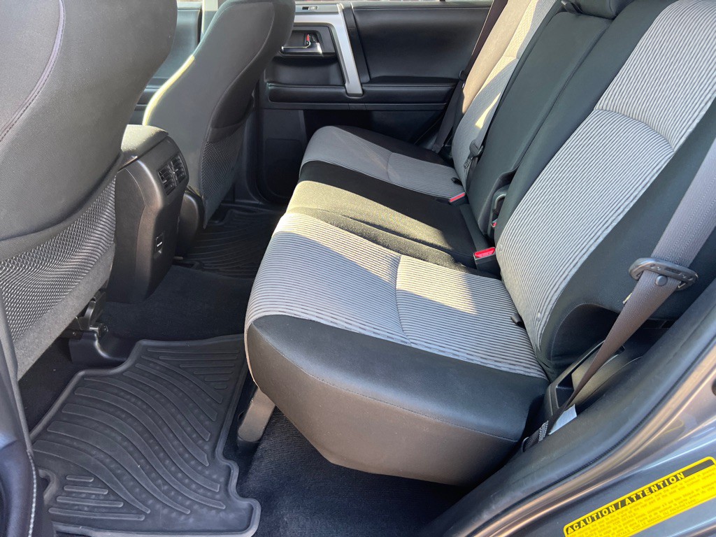 2016 Toyota 4Runner Image 7