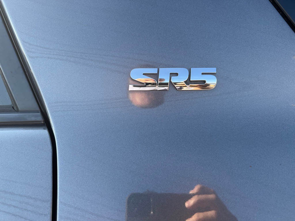 2016 Toyota 4Runner Image 8