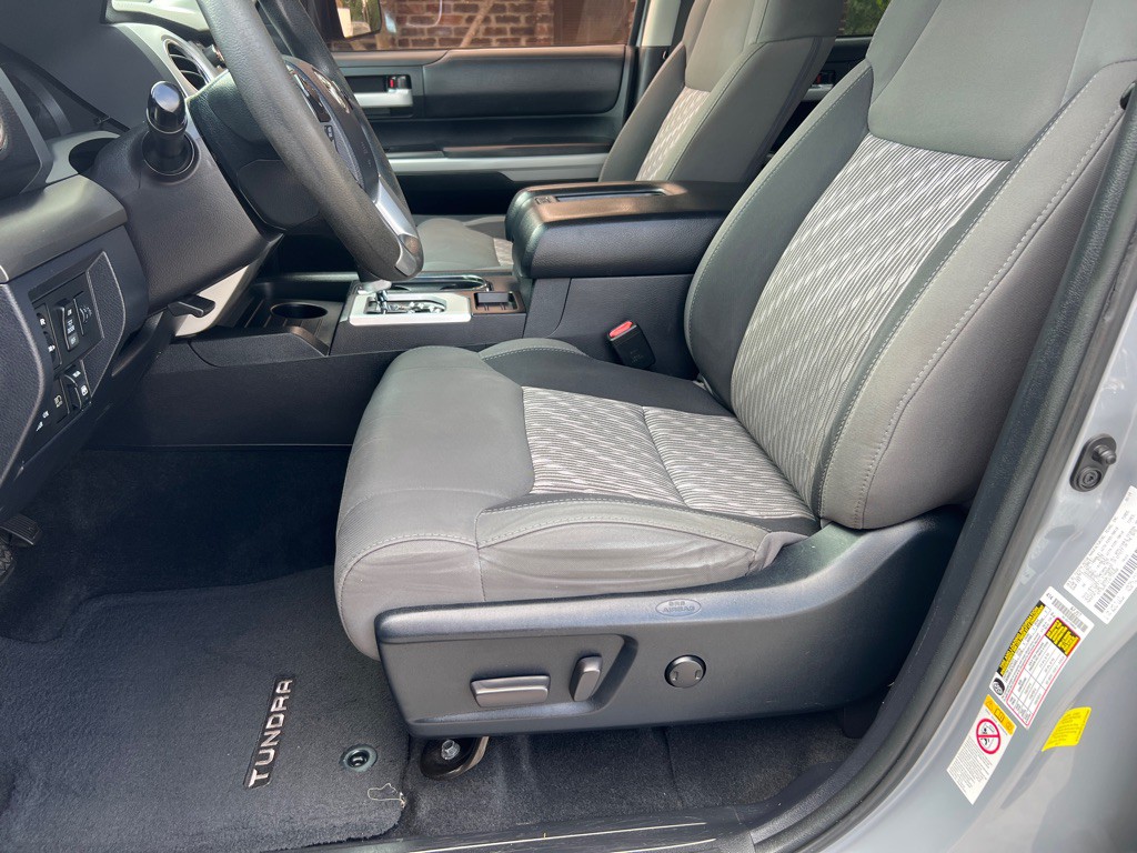 2018 Toyota Tundra Image 8