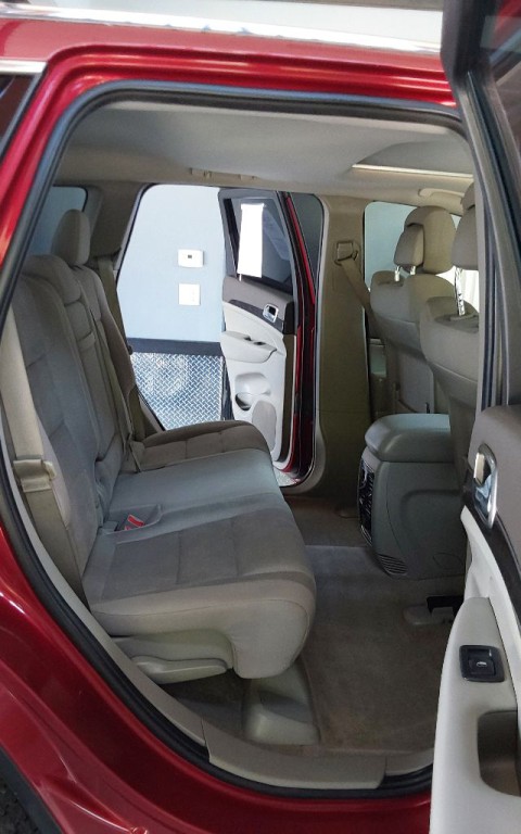 2013 Jeep Grand Cherokee Image 16