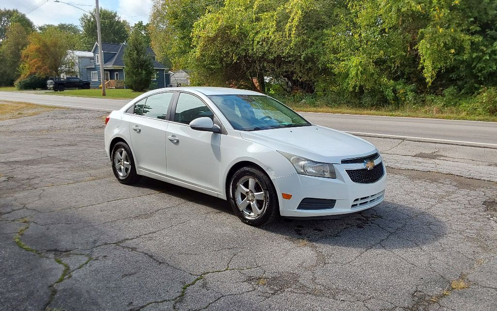 2012 Chevrolet Cruze Image 4