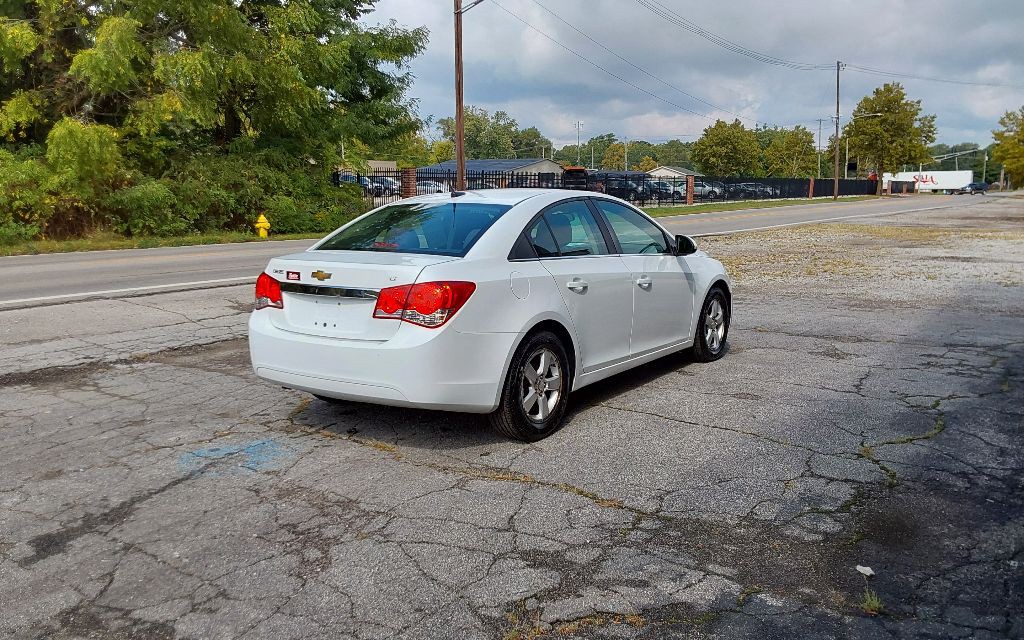 2012 Chevrolet Cruze Image 5