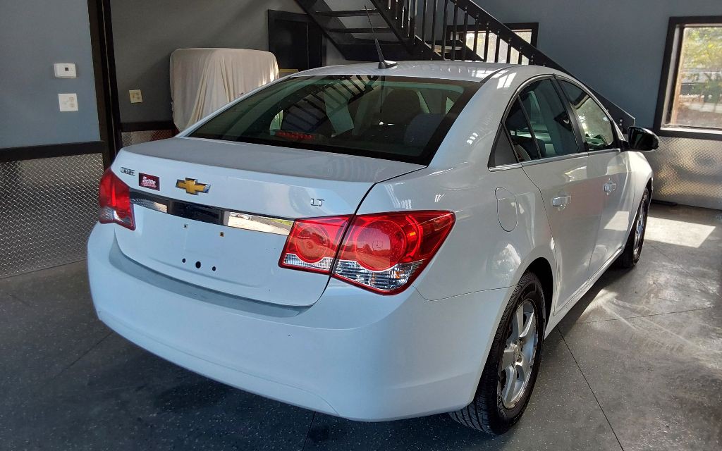 2012 Chevrolet Cruze Image 8