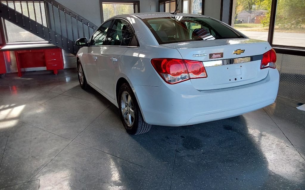 2012 Chevrolet Cruze Image 10