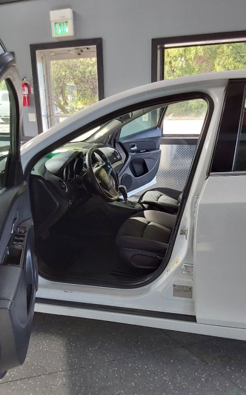2012 Chevrolet Cruze Image 14