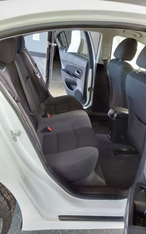 2012 Chevrolet Cruze Image 18