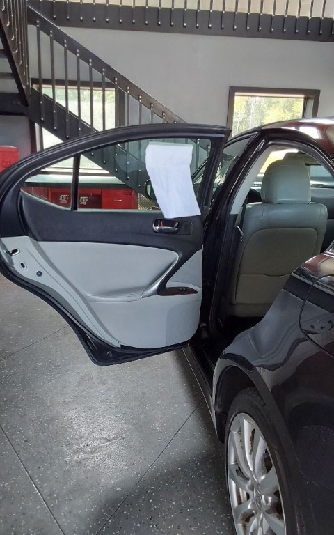 2006 Lexus IS Image 18