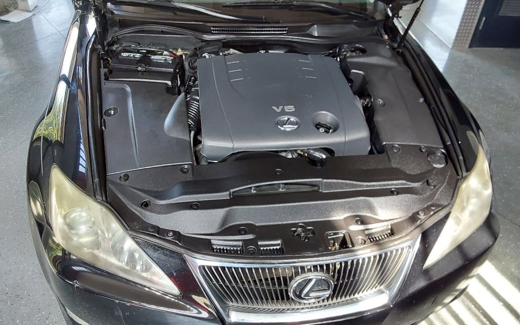 2006 Lexus IS Image 21
