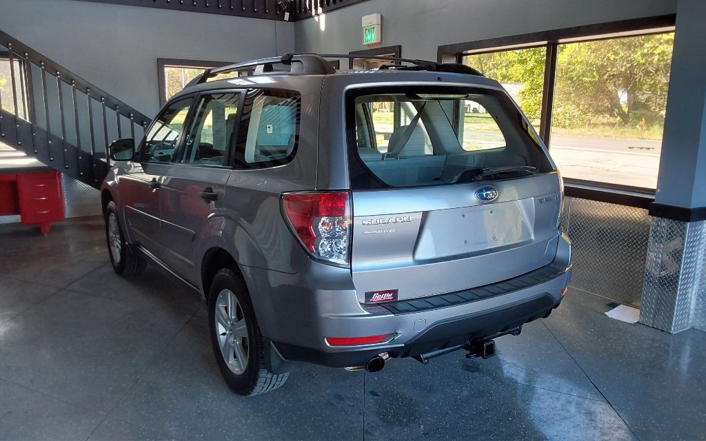 2011 Subaru Forester Image 11