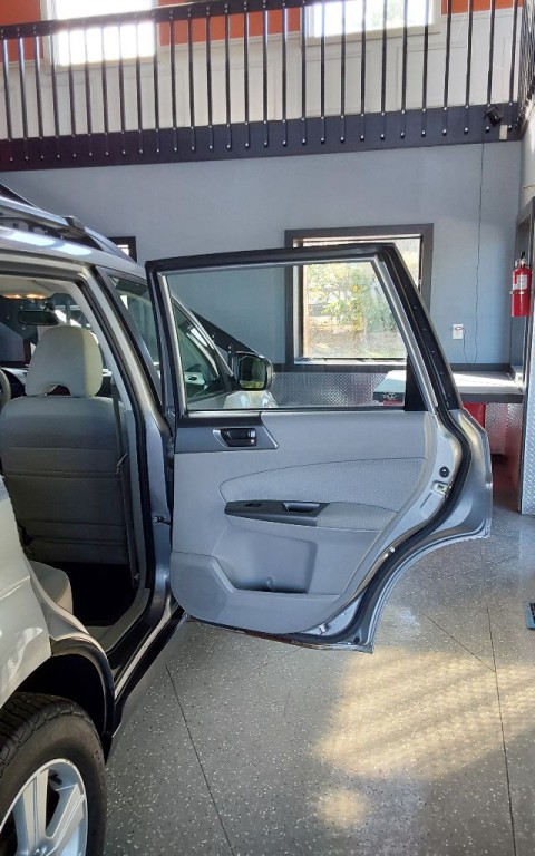 2011 Subaru Forester Image 16