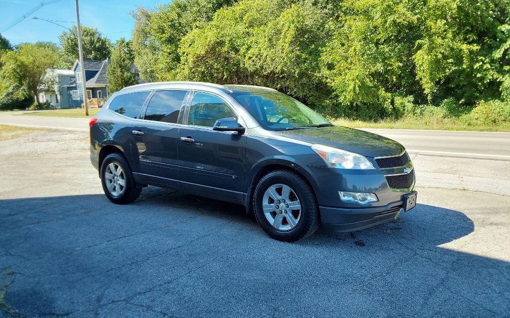 2010 Chevrolet Traverse Image 5