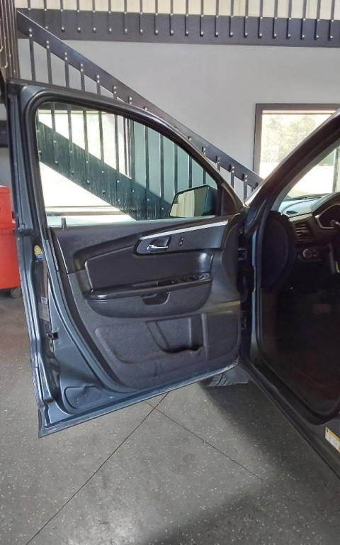 2010 Chevrolet Traverse Image 15