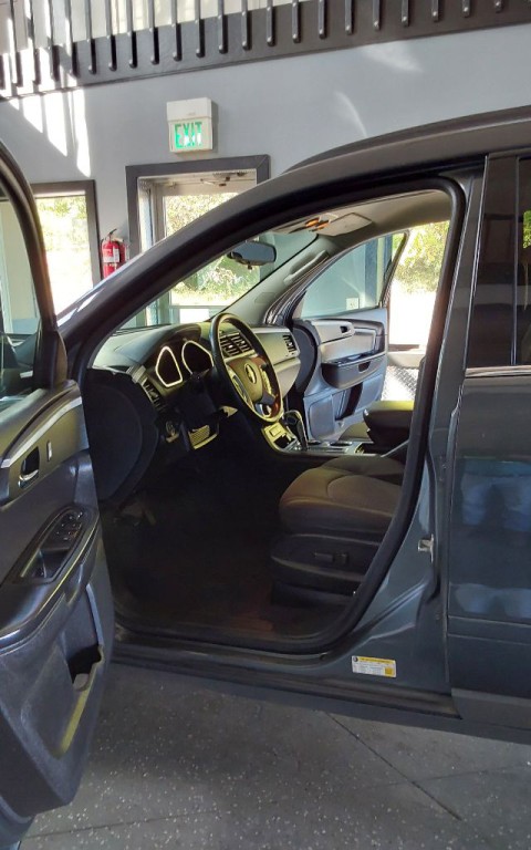 2010 Chevrolet Traverse Image 16