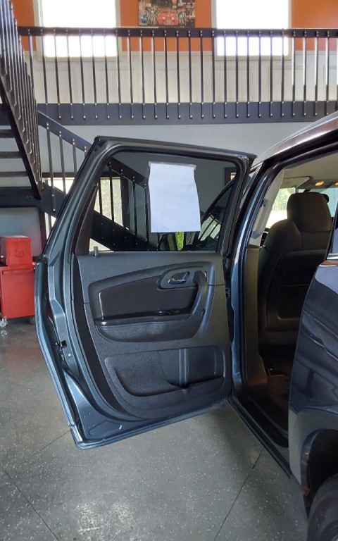 2010 Chevrolet Traverse Image 17