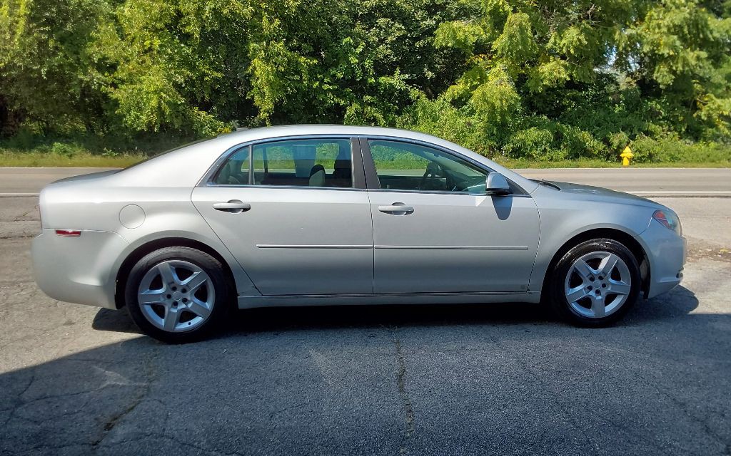 2009 Chevrolet Malibu Image 4
