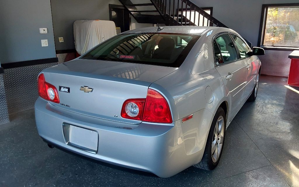 2009 Chevrolet Malibu Image 10