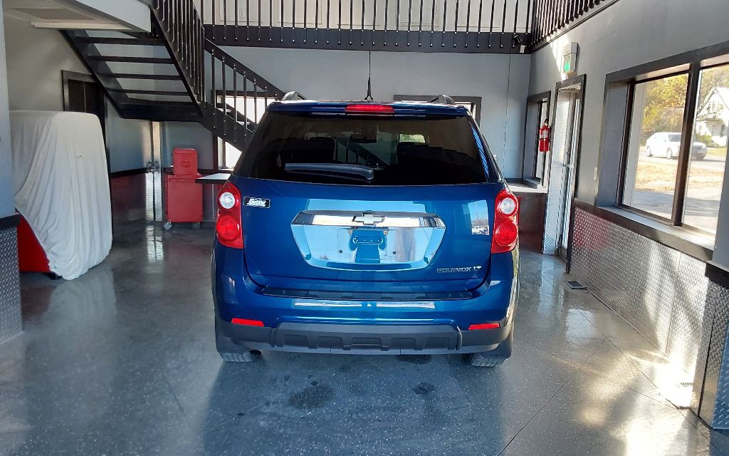 2010 Chevrolet Equinox Image 11