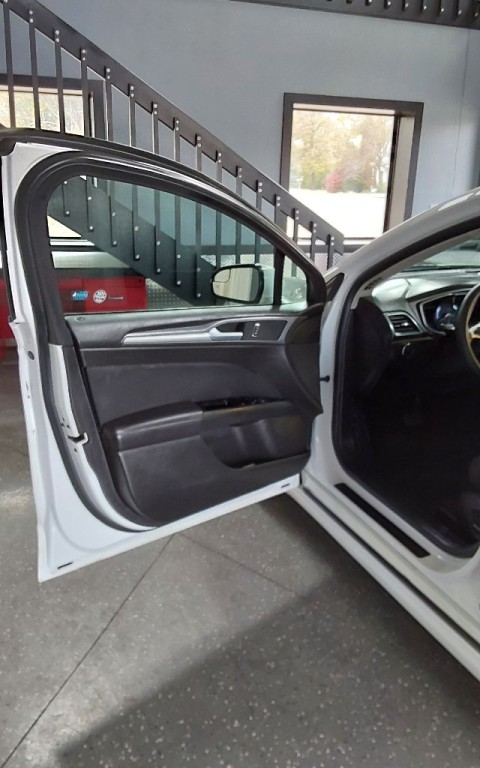 2014 Ford Fusion Image 14