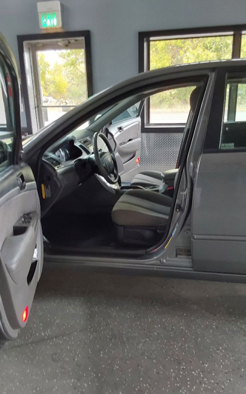 2010 Hyundai Sonata Image 14