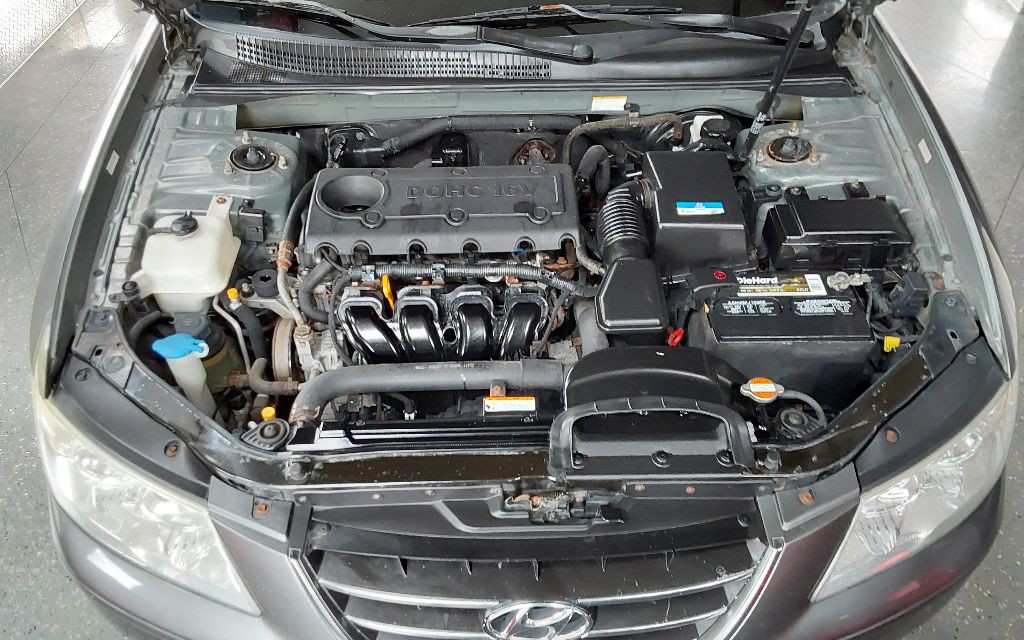 2010 Hyundai Sonata Image 20