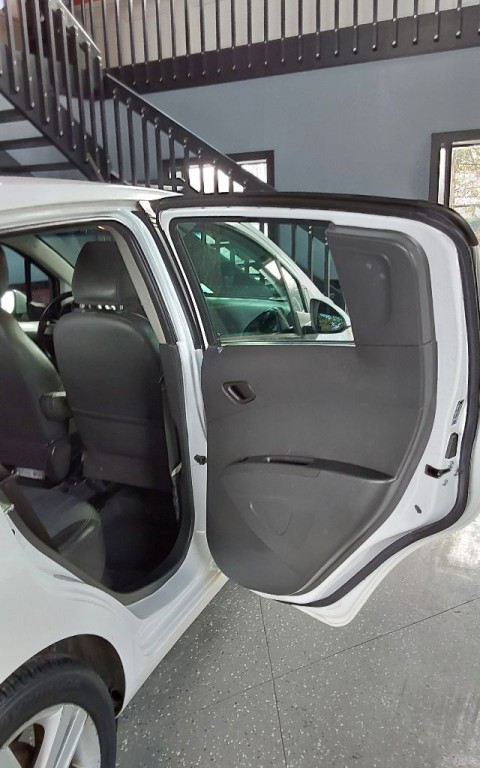 2014 Chevrolet Spark Image 14