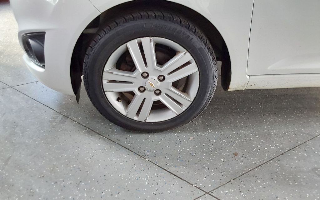 2014 Chevrolet Spark Image 18