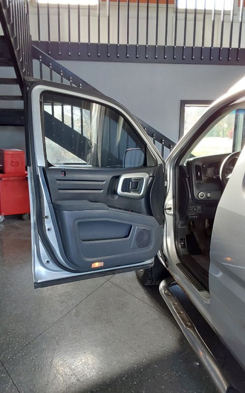 2006 Honda Ridgeline Image 14