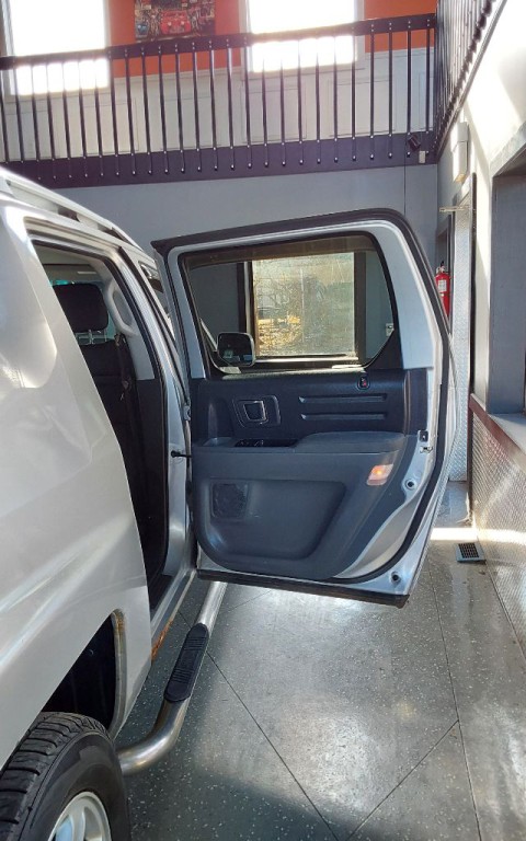 2006 Honda Ridgeline Image 16