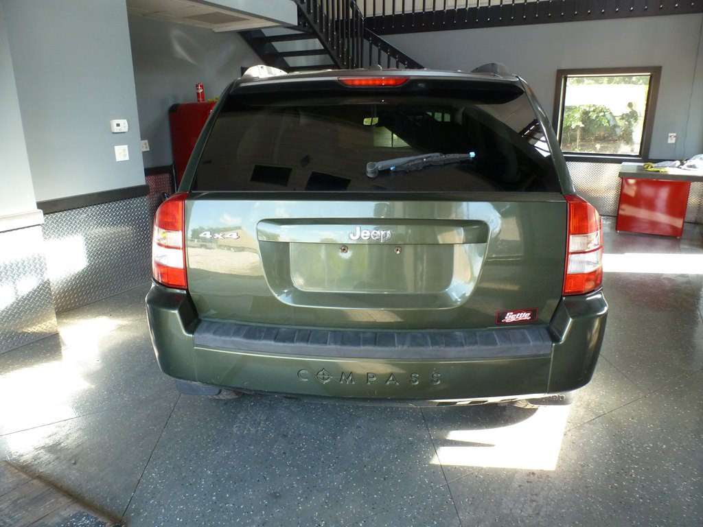 2007 Jeep Compass Image 4