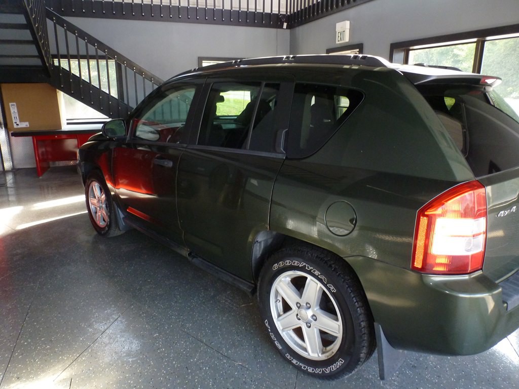 2007 Jeep Compass Image 5
