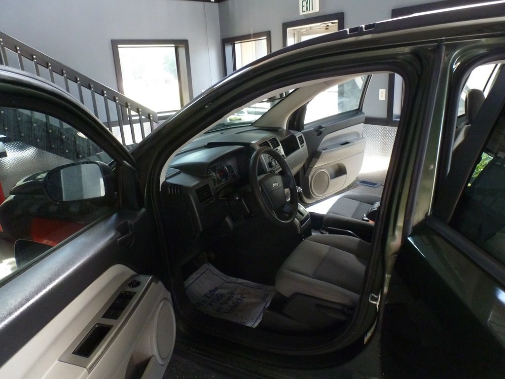 2007 Jeep Compass Image 10