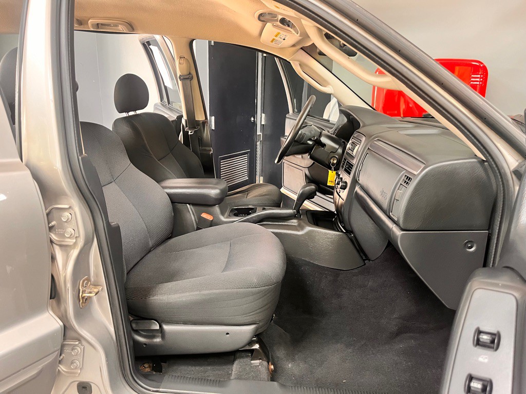 2002 Jeep Grand Cherokee Image 12