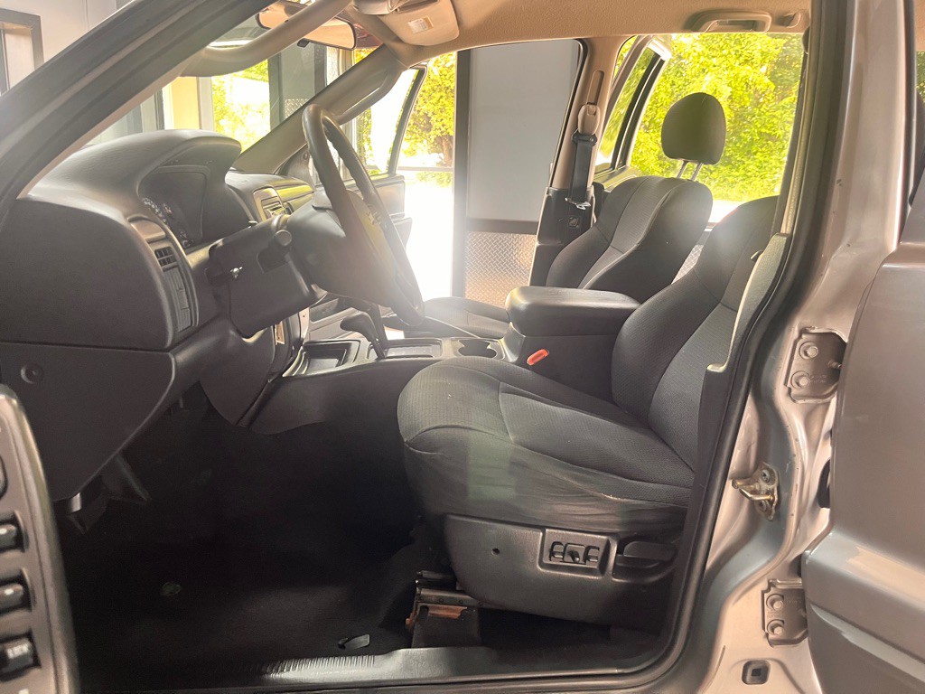 2002 Jeep Grand Cherokee Image 15